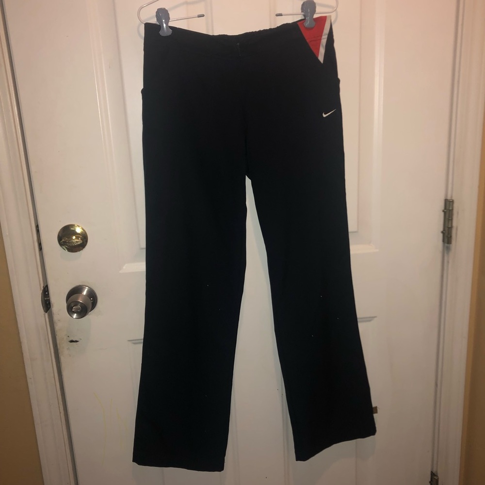 Nike pants size medium
